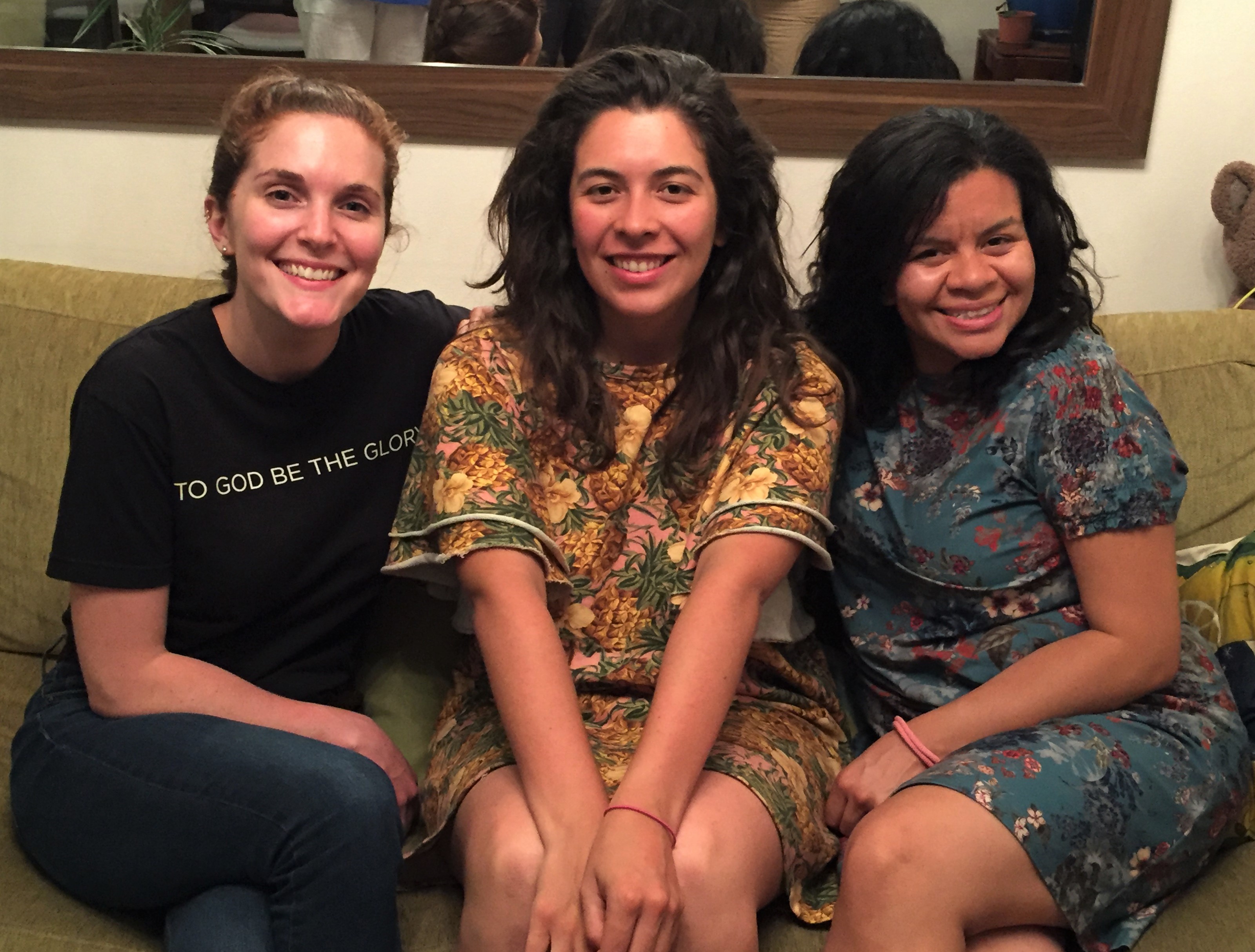 Amanda, Viky, &amp; Paola